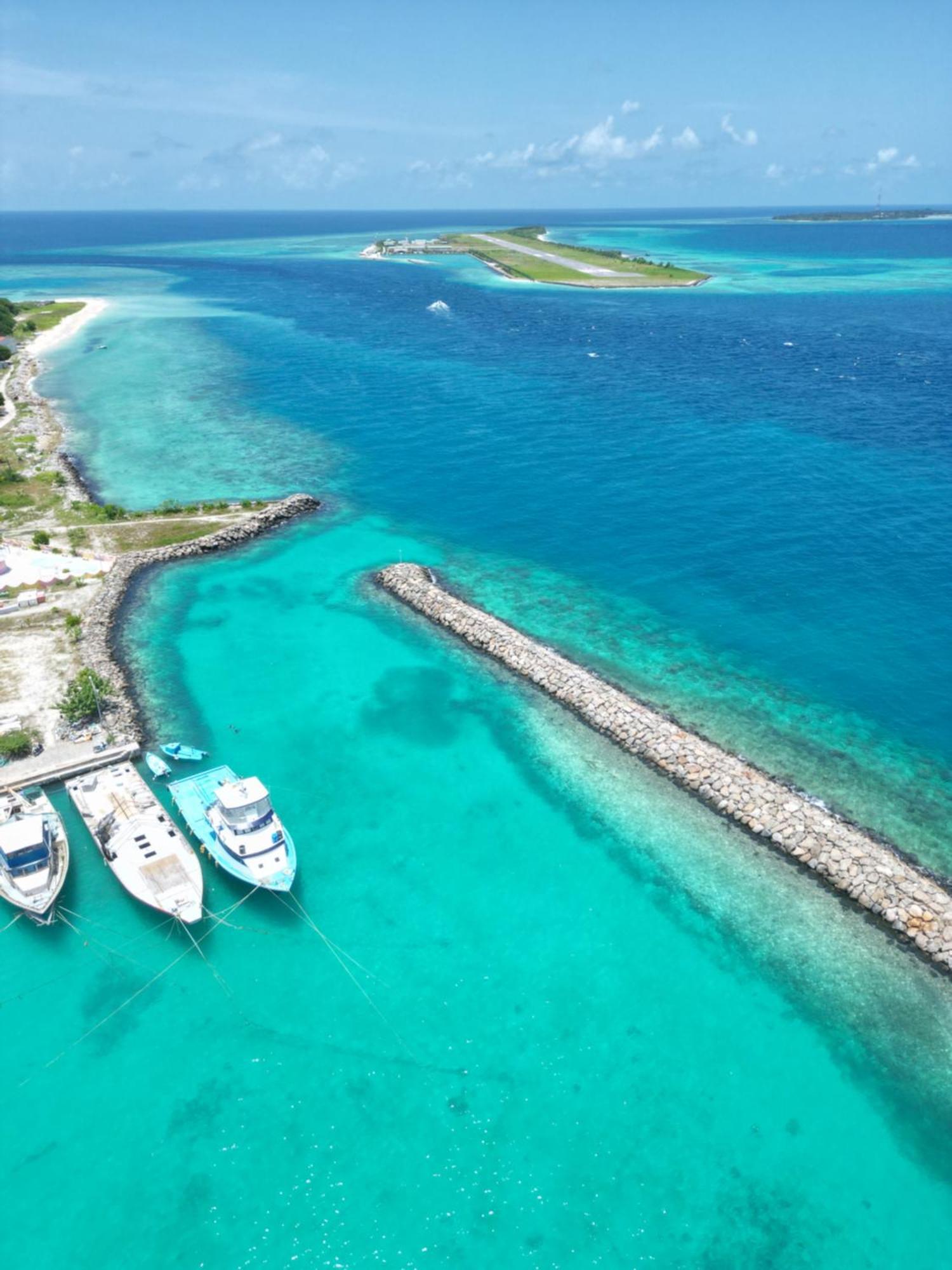 One The Island Hotel Naifaru Eksteriør billede